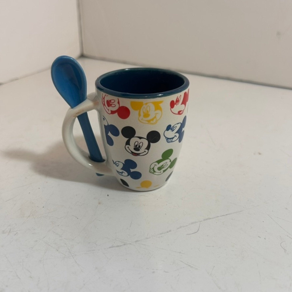 Disney Mickey Mouse Ceramic Mug‎ with Matching Spoon Jerry Leigh Colorful Print